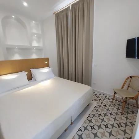 Dania Hotel