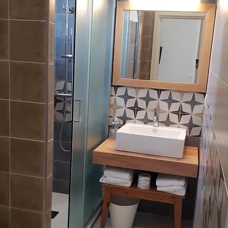 Отель Dania 3*