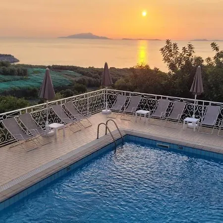Otel Dania 3*