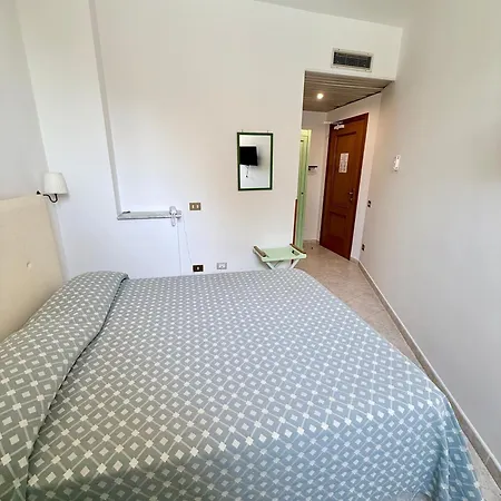 Dania 3* Σορέντο