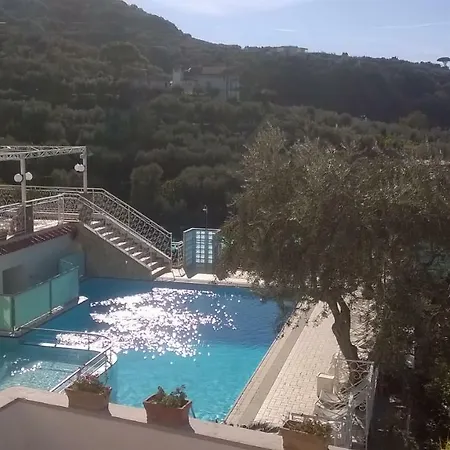 Dania Hotell Sorrento